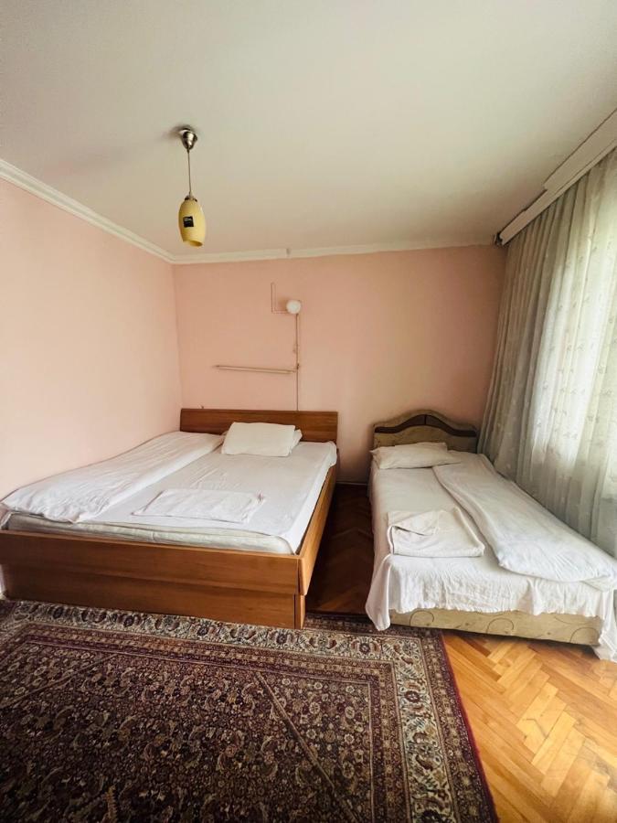 Guest House Velania Pristina Exterior photo
