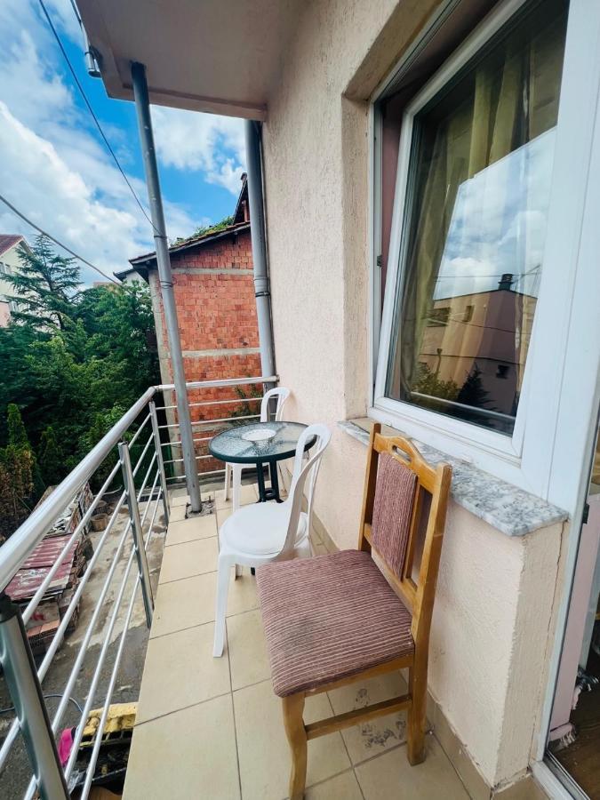 Guest House Velania Pristina Exterior photo
