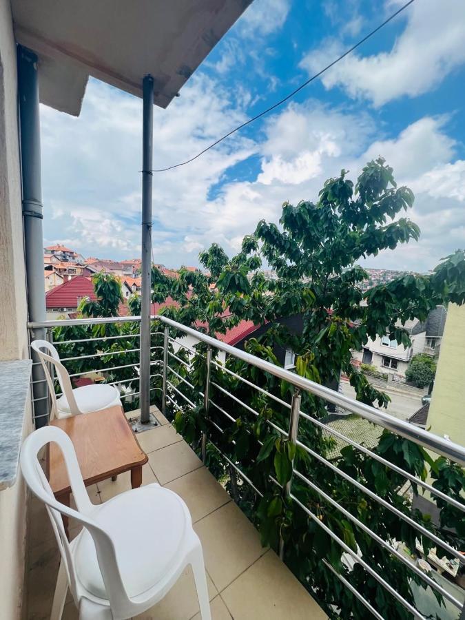 Guest House Velania Pristina Exterior photo